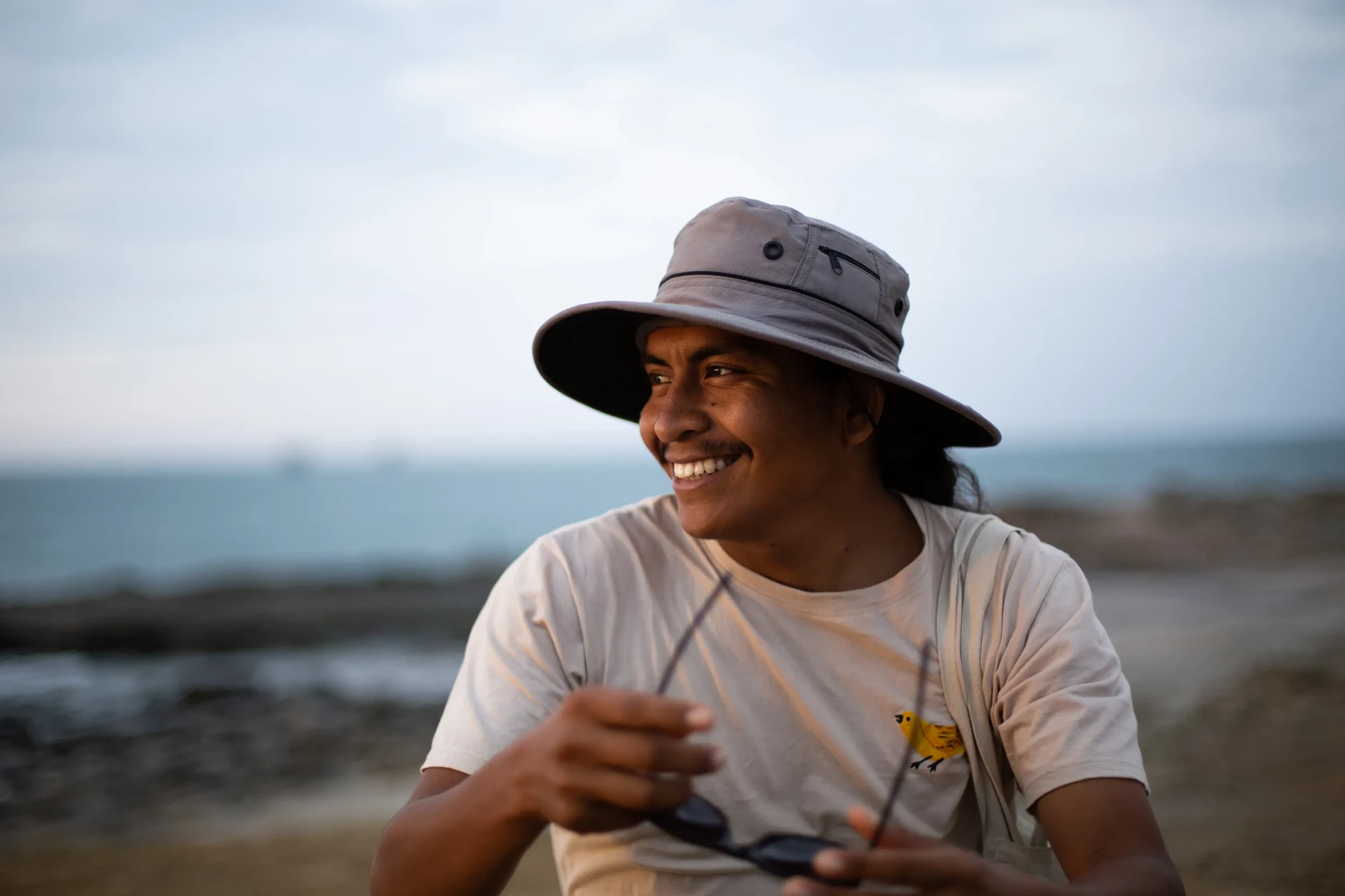 Retrato de Henry Espinoza, Director